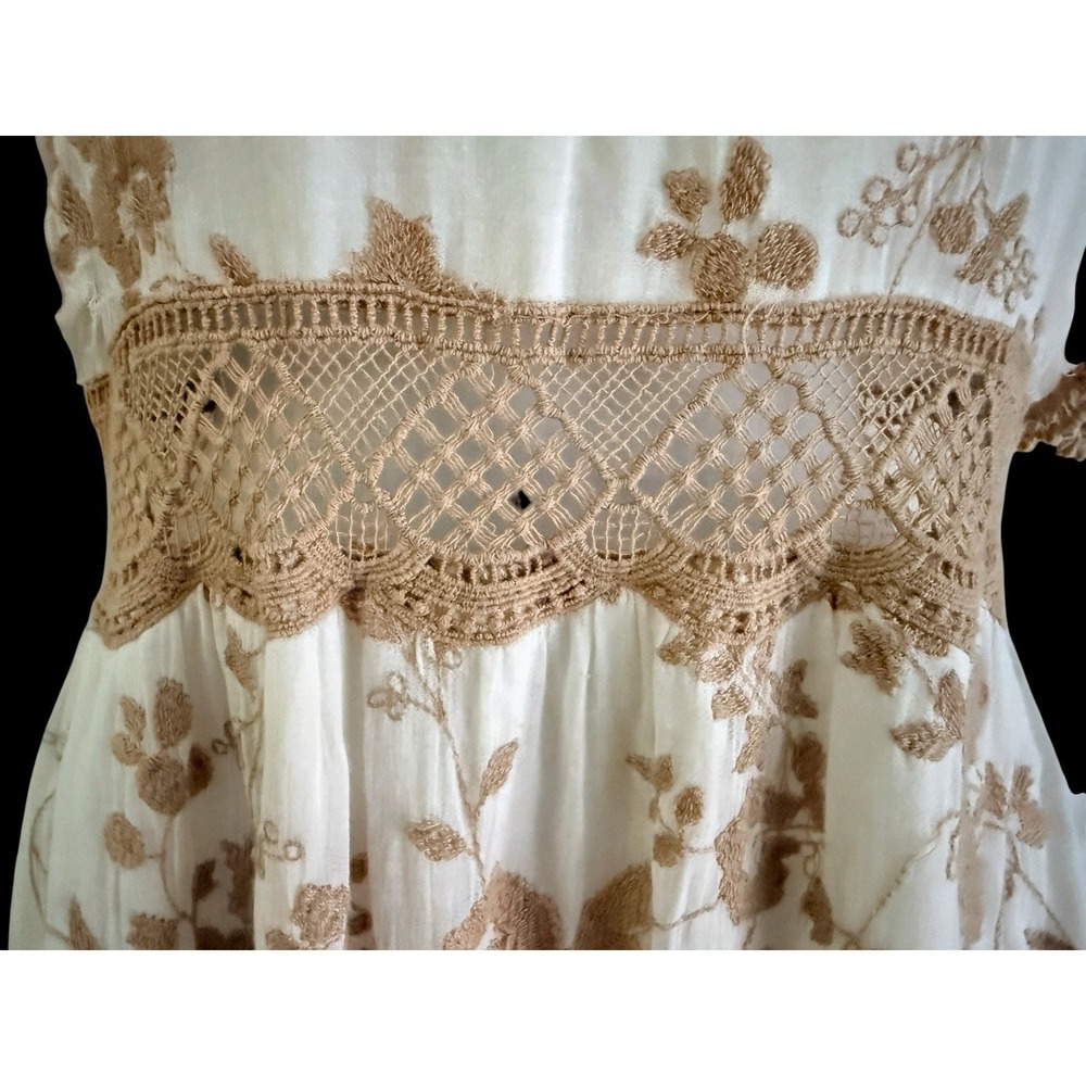 ZARA Trafaluc Maxi Dress M White Embroidered Boho Open Back Crochet Lace Beige - Picture 4 of 14